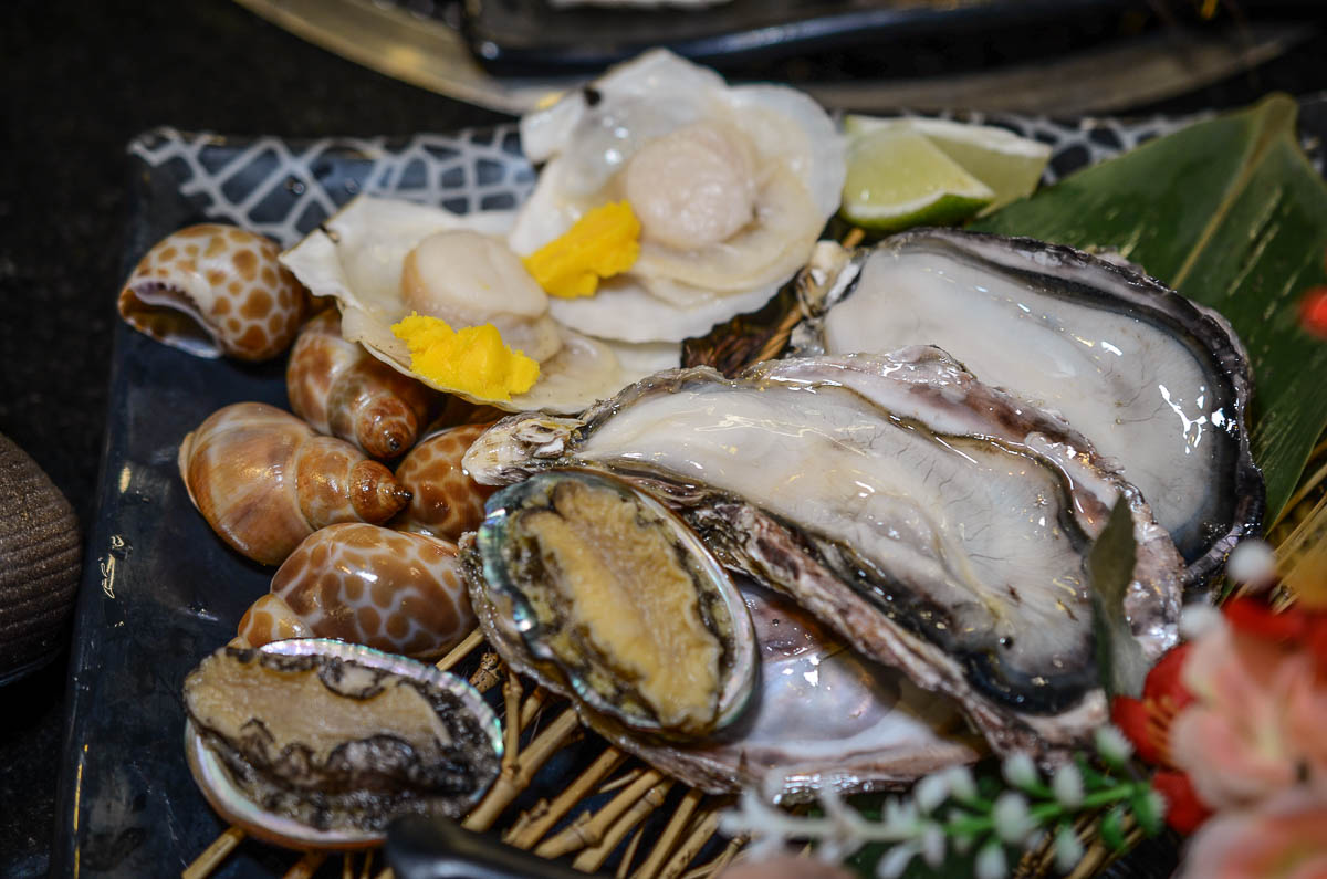 匠夯日式燒肉｜超時送肉品！千元價位嗑生食級干貝、日本生蠔，新鮮生魚片吃到飽，藝文特區美食，藝文特區烤肉