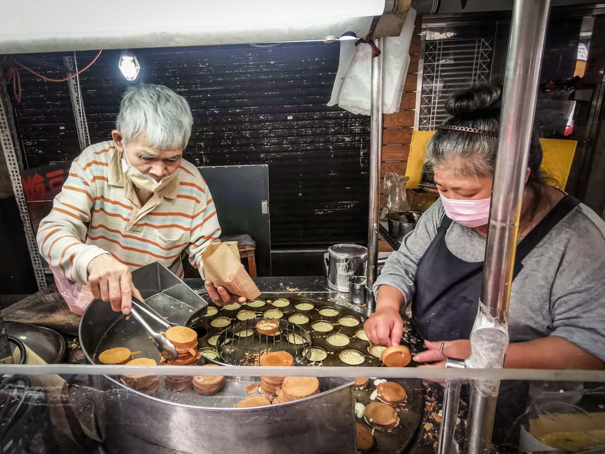 王記紅豆餅｜紅豆餅3個10塊錢，價格停在25年前