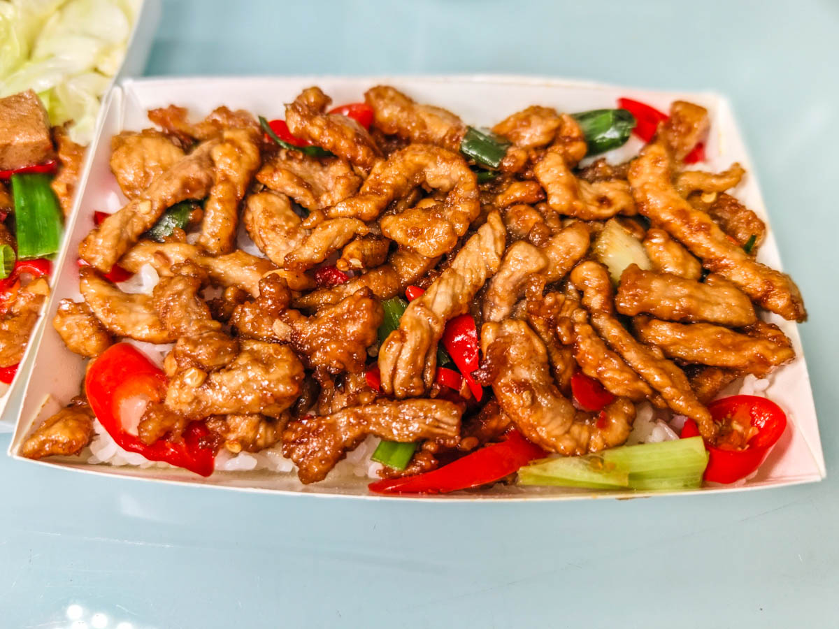 佳緣便當快餐｜隱藏版招牌肉飯（蔥爆豬肉飯）超值好吃。桃園民生路便當，隱藏版招牌肉飯，桃園便當推薦