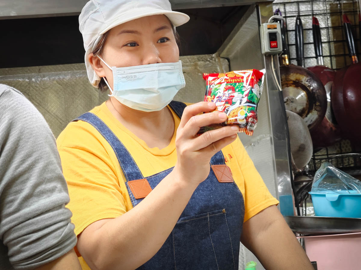 4289泰美食｜道地打拋豬飯、泰式炒泡麵，餐點大份量、自選辣度，桃園泰式小吃，泰式炒泡麵，桃園打拋豬推薦