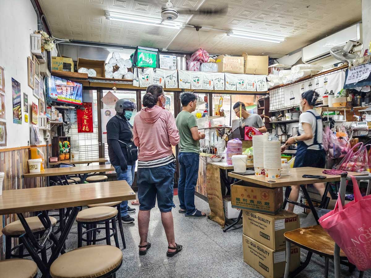 你好涼麵店｜超過30種麵食選擇，涼麵、湯麵和乾麵都好吃。桃園好吃乾麵，桃園涼麵推薦，桃園眷村麵店