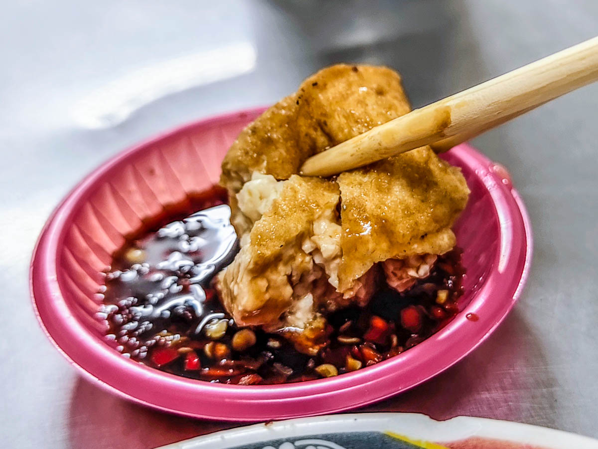 無名米粉湯｜原大有路鐵皮屋米粉湯搬新店面，銅板價美食依舊親民