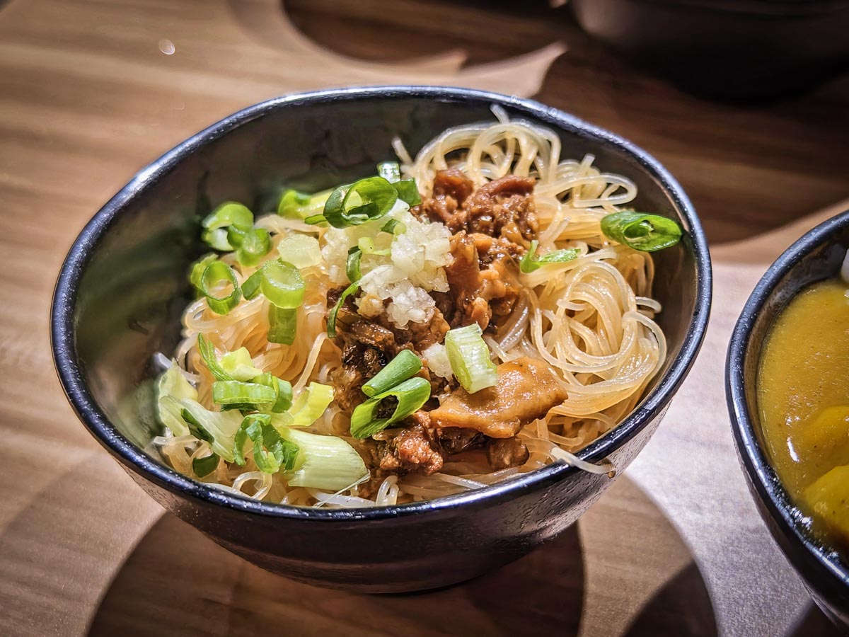 上善若水海鮮鍋物｜美食戰區中的霸氣海鮮鍋物，蔬食自助吧吃到飽，好石成雙海陸套餐