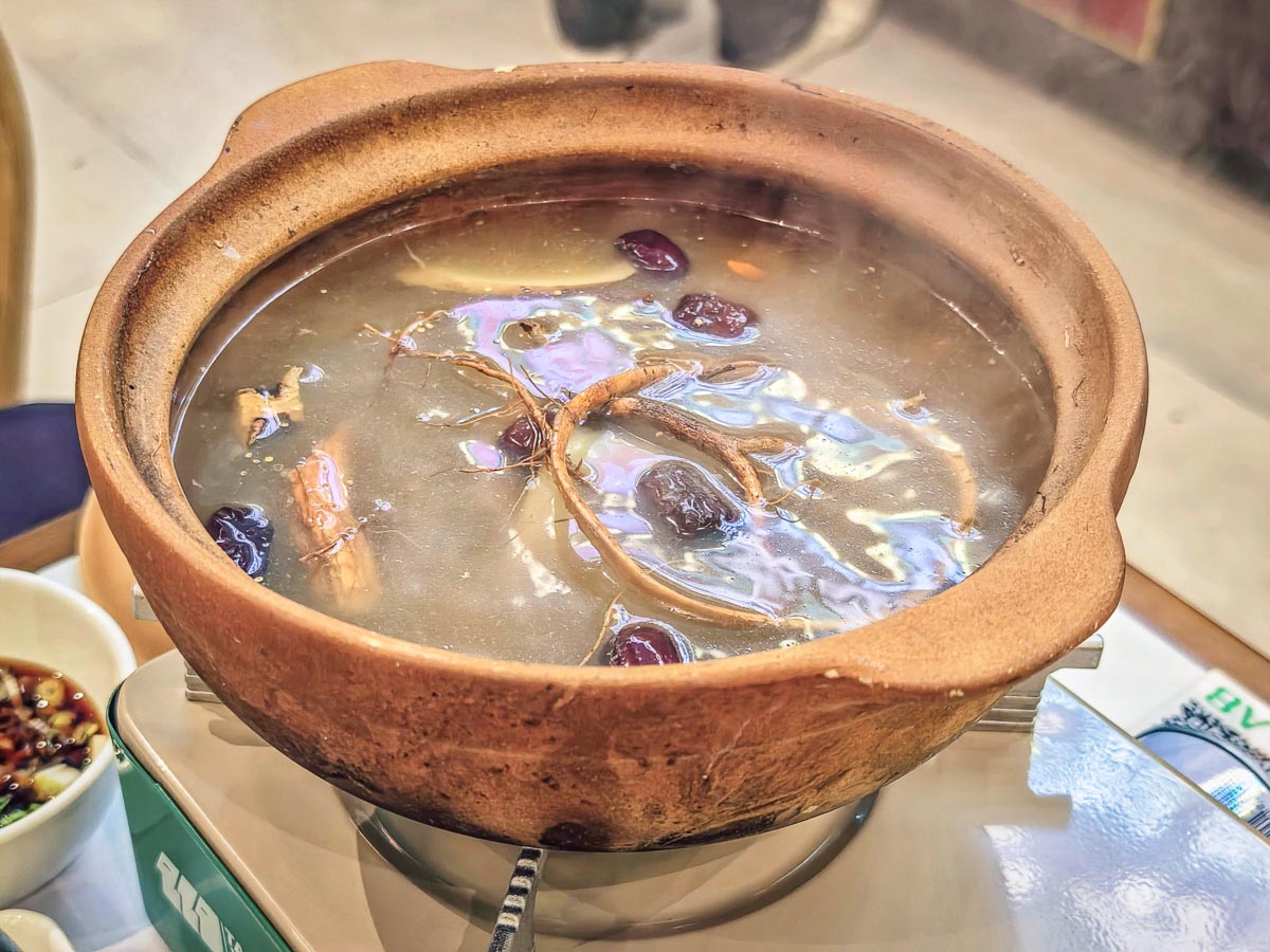 永芯茶檔茶餐廳南平店｜高人氣港式茶餐廳推薦！港點美食&冬季限定雞湯火鍋，藝文特區美食