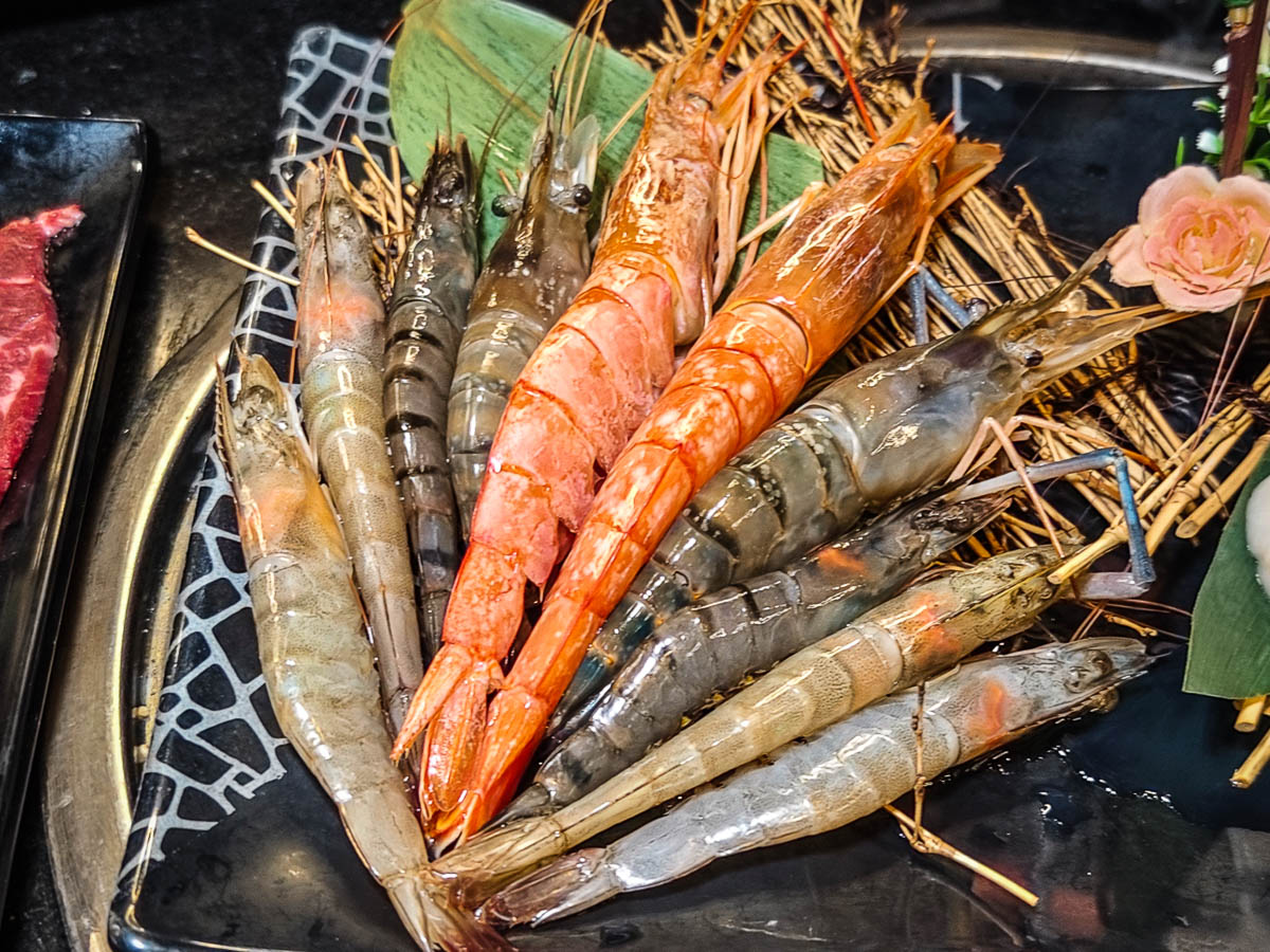 匠夯日式燒肉｜超時送肉品！千元價位嗑生食級干貝、日本生蠔，新鮮生魚片吃到飽，藝文特區美食，藝文特區烤肉