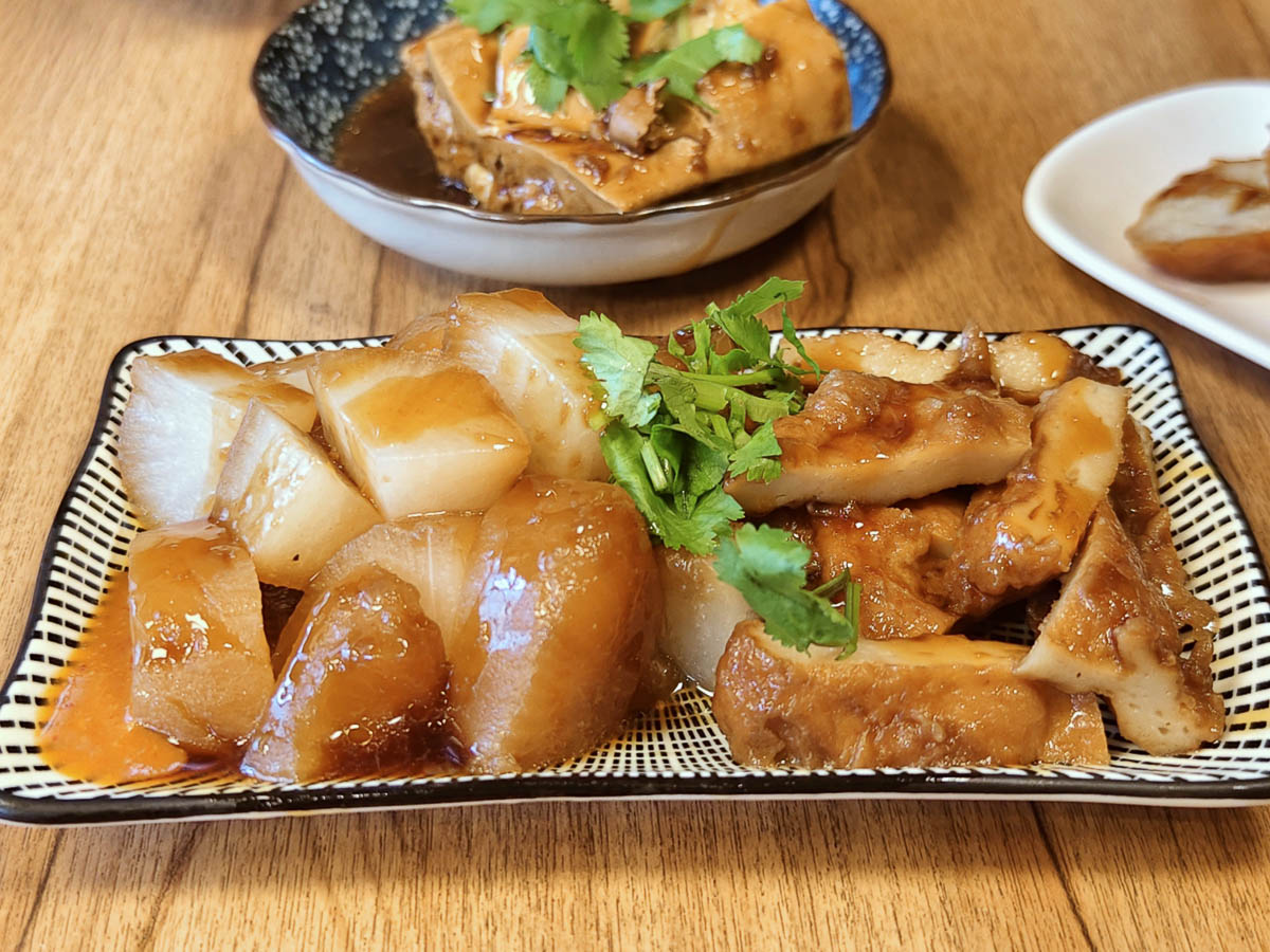 乾麵居｜Q彈乾麵＋特製沙茶醬，重口味控必吃！豬肝湯鮮嫩，在地人狂推的排隊名店，大溪麵店，大溪小吃