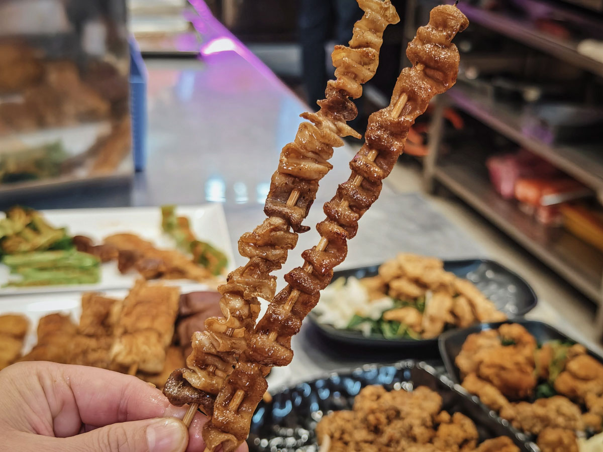 阿淘串串鹹酥雞串燒｜平價串燒×炸物，50+種烤物、炸物越夜越美味，桃園串燒，桃園宵夜