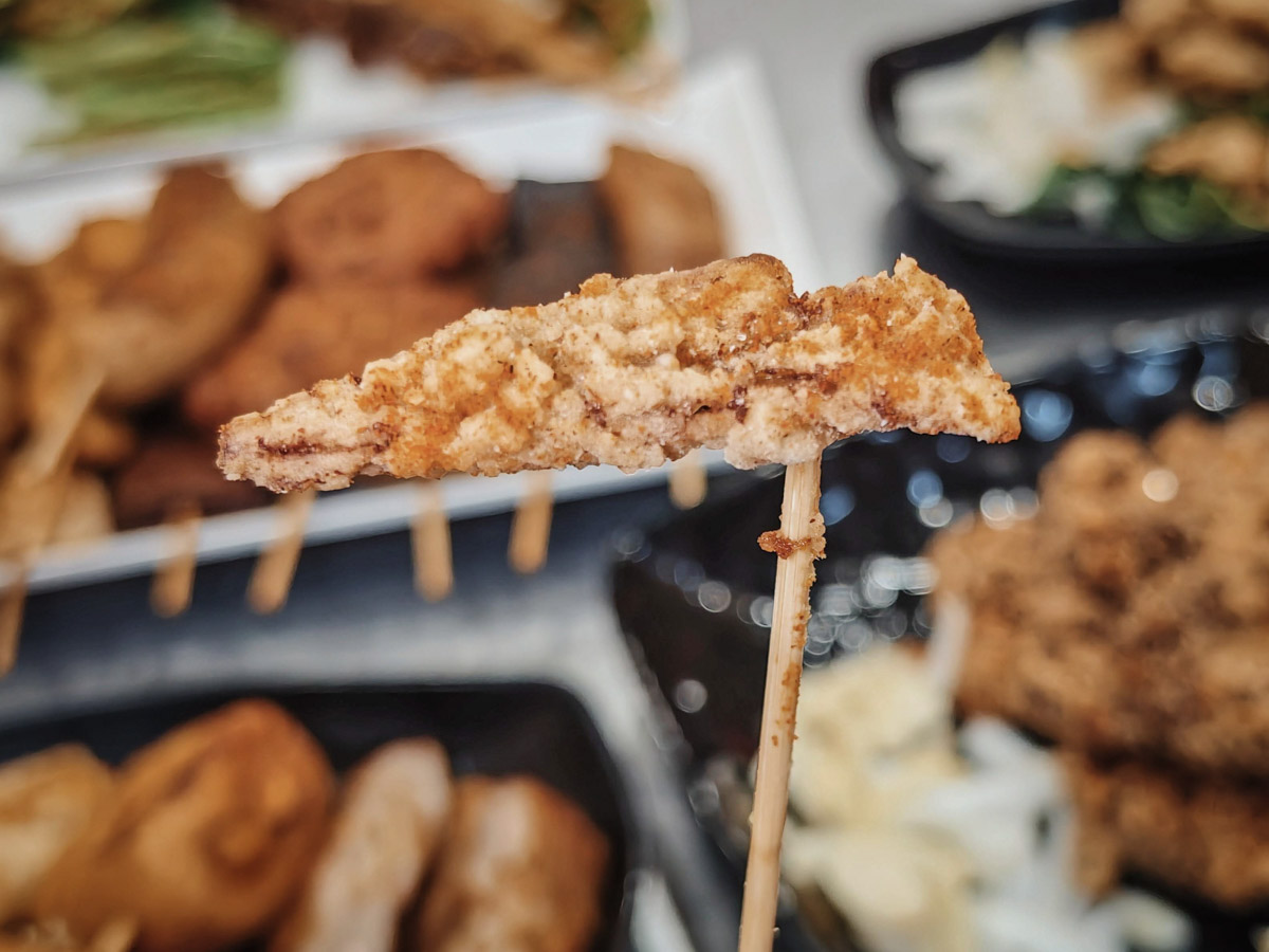 阿淘串串鹹酥雞串燒｜平價串燒×炸物，50+種烤物、炸物越夜越美味，桃園串燒，桃園宵夜