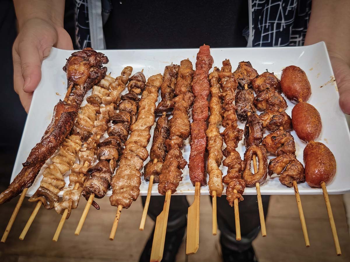 阿淘串串鹹酥雞串燒｜平價串燒×炸物，50+種烤物、炸物越夜越美味，桃園串燒，桃園宵夜