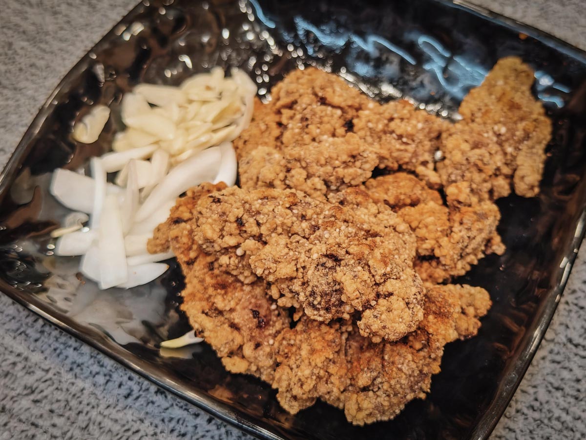 阿淘串串鹹酥雞串燒｜平價串燒×炸物，50+種烤物、炸物越夜越美味，桃園串燒，桃園宵夜