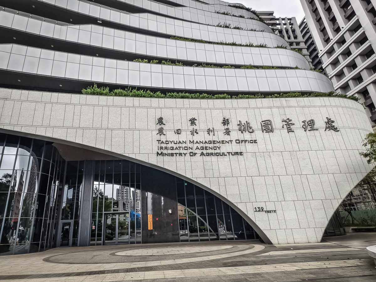 輕綠舍 Lite Canteen｜青埔最神祕早午餐，隱身水利署沒招牌卻爆紅，爆量蛋沙拉+GC可頌，青埔早午餐，中壢早午餐