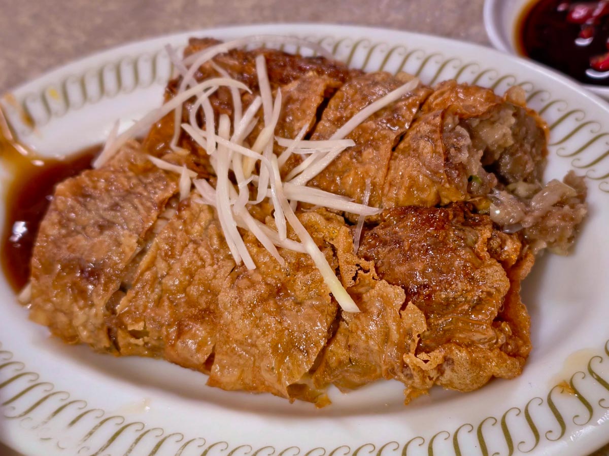 鎮撫街無名米粉湯鴨肉麵｜50年低調老店沒招牌沒店名，在地人帶路才吃得到，鎮撫街小吃，桃園米粉湯