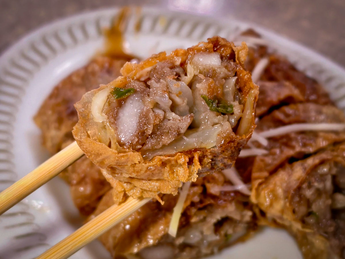 鎮撫街無名米粉湯鴨肉麵｜50年低調老店沒招牌沒店名，在地人帶路才吃得到，鎮撫街小吃，桃園米粉湯