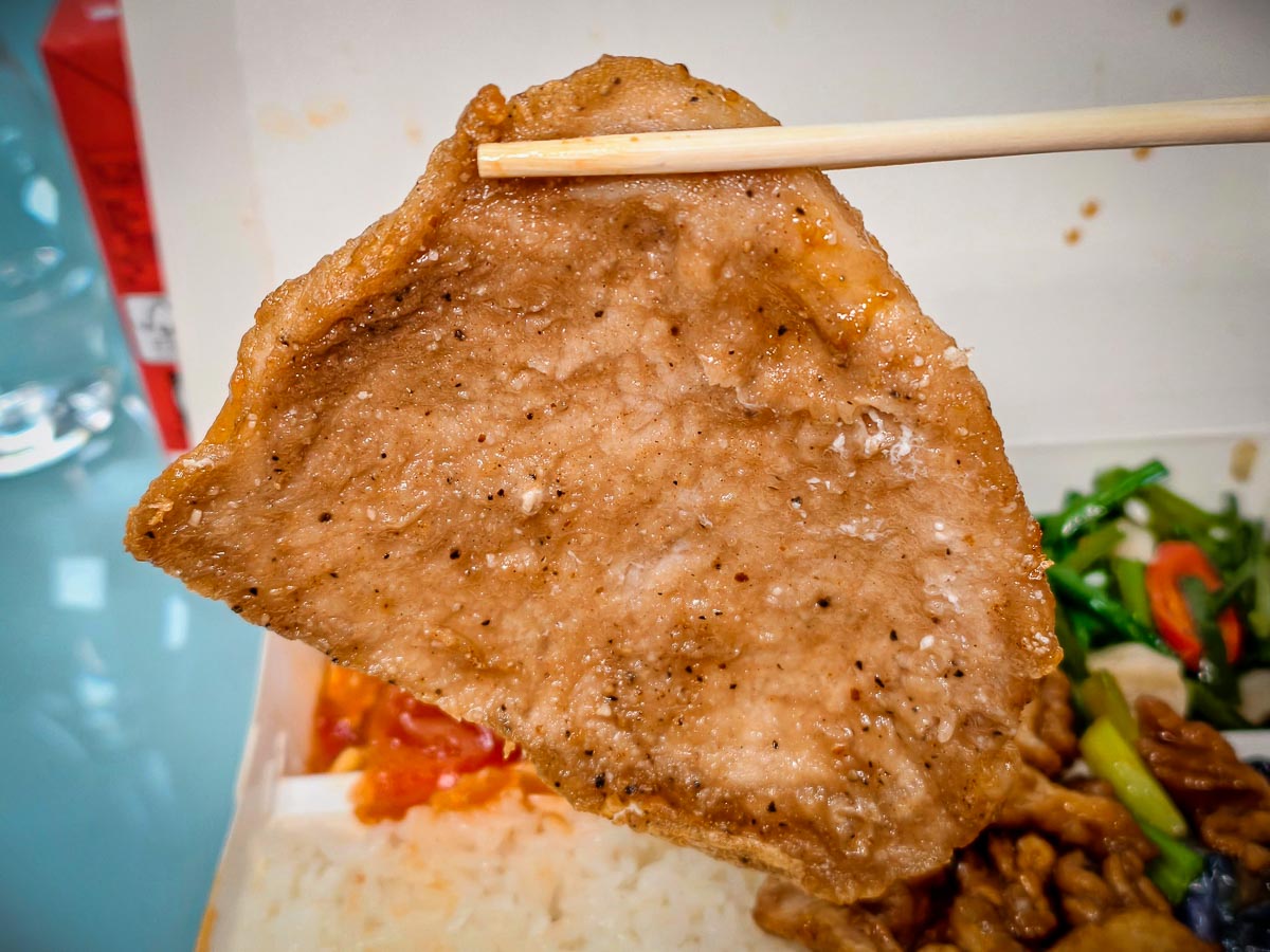 佳緣便當快餐｜隱藏版招牌肉飯（蔥爆豬肉飯）超值好吃。桃園民生路便當，隱藏版招牌肉飯，桃園便當推薦