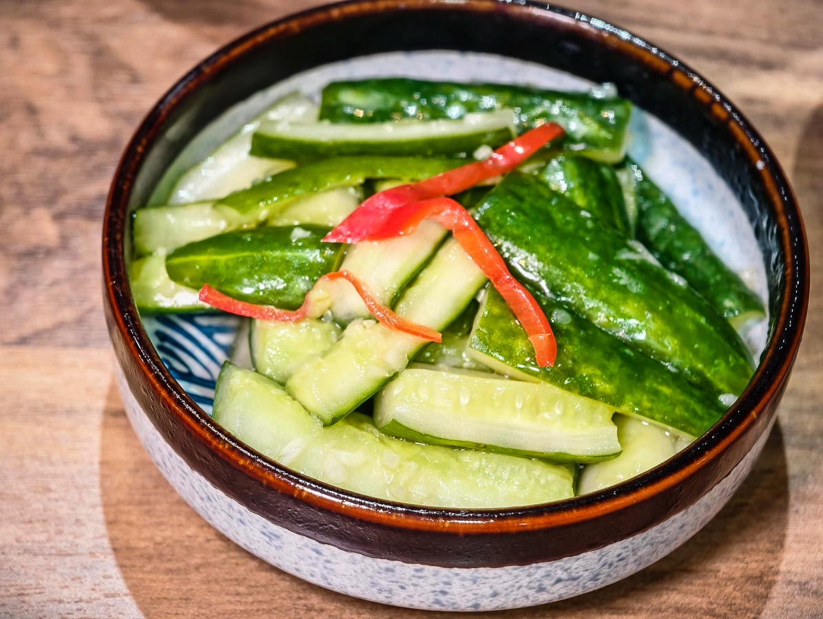 小巷子清燉牛肉麵中壢店｜清燉牛肉麵用魅力征服在地人，神級清甜湯頭、自製超Q拉麵，中壢SOGO美食，中壢牛肉麵