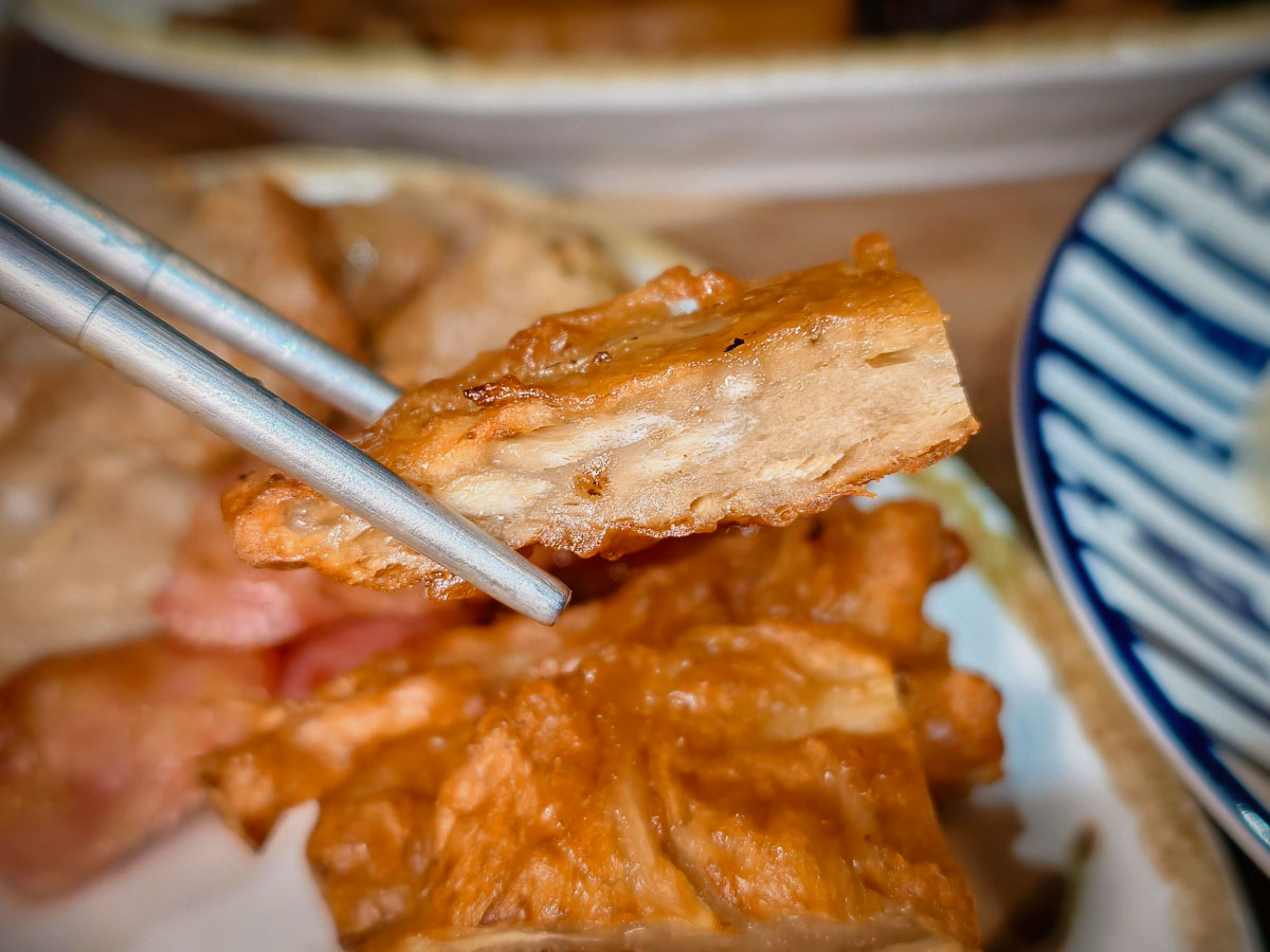 小巷子清燉牛肉麵中壢店｜清燉牛肉麵用魅力征服在地人，神級清甜湯頭、自製超Q拉麵，中壢SOGO美食，中壢牛肉麵